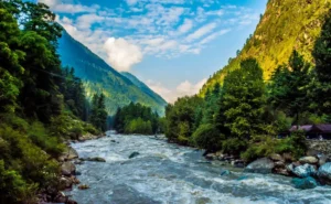 Read more about the article Kheerganga Trek, The way to heaven Travel Guide 2026: Best Places, Tips & Budget Planning